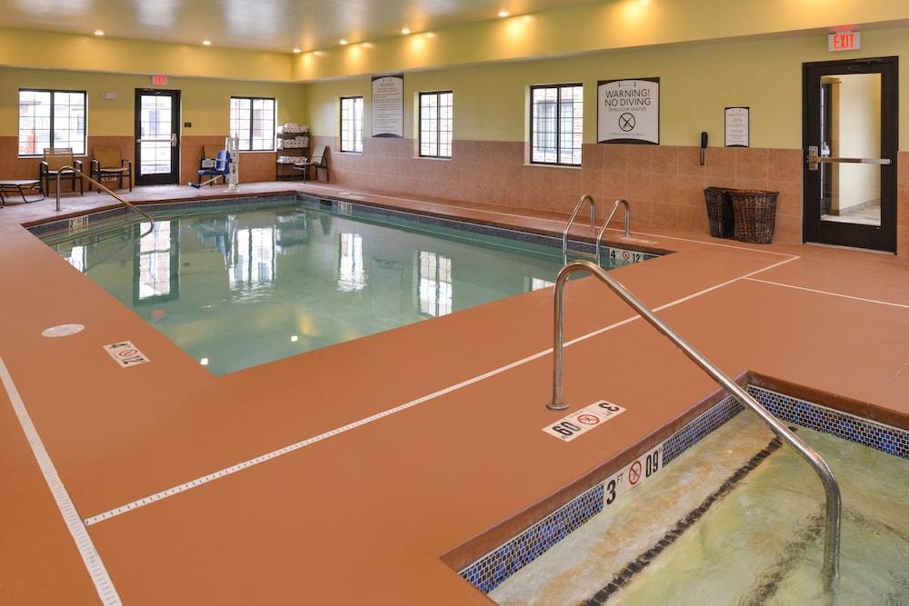 Staybridge Suites Merrillville By Ihg Luaran gambar